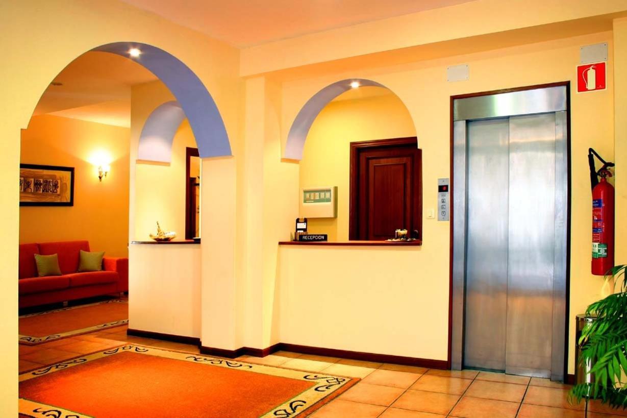 Hotel Las Vinas Arteixo Exterior foto